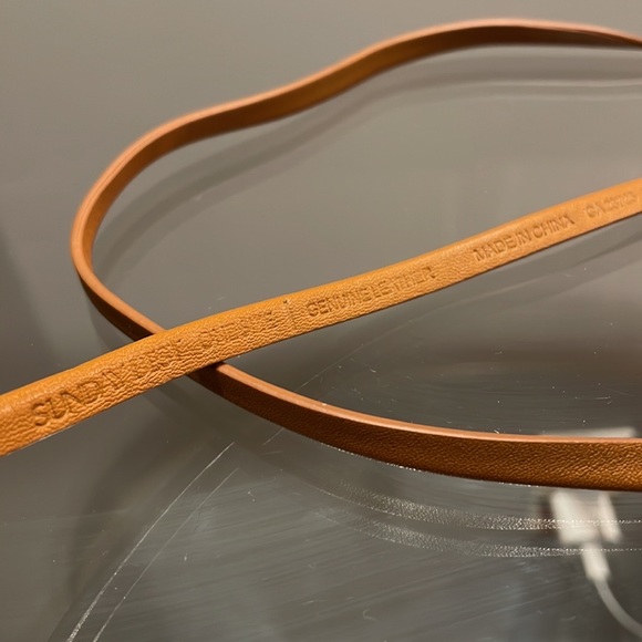 Ultra-thin Sunday best genuine leather belt - Picture 2 of 3